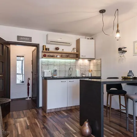 Lägenhet студио в близост до община *