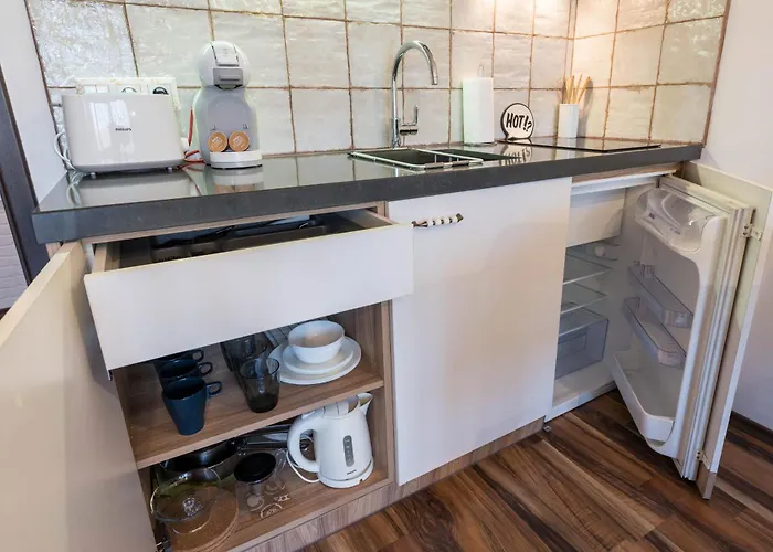 студио в близост до община * Варна