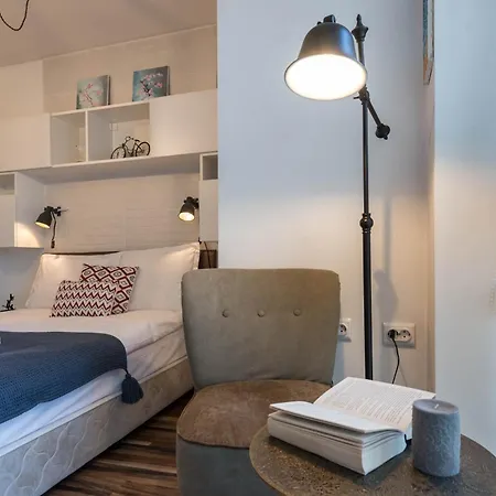 Daire студио в близост до община